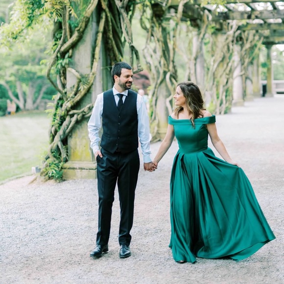 Deep green Ieena by Mac Duggal formal dress - Picture 1 of 8